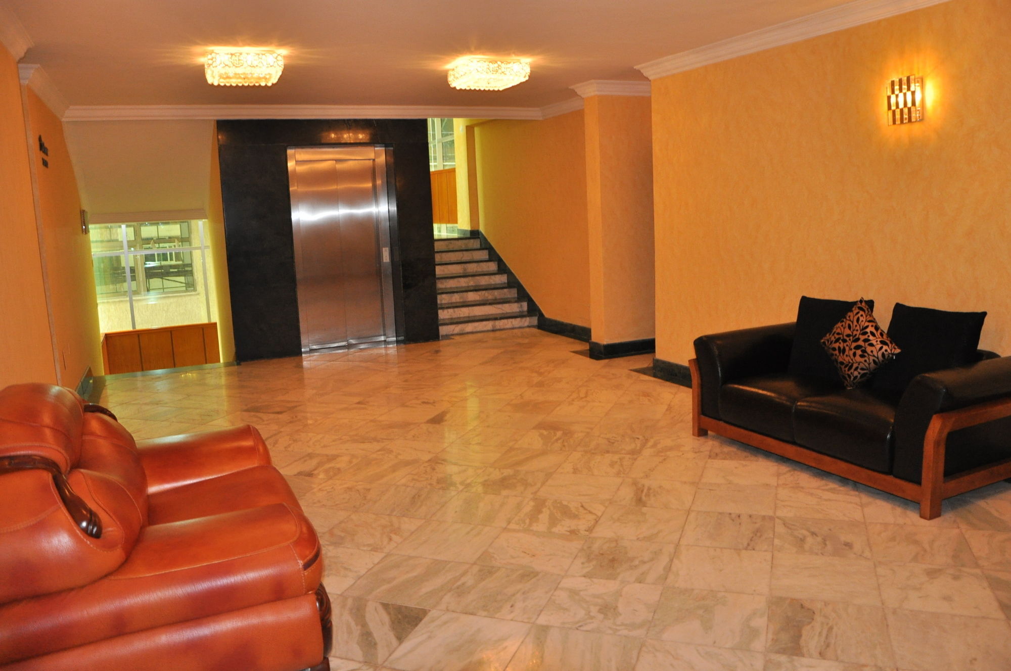 Empire Addis International Hotel ภายนอก รูปภาพ